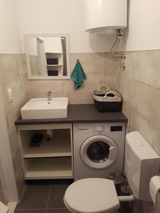 Apartment Mari Ostrvica Esterno foto