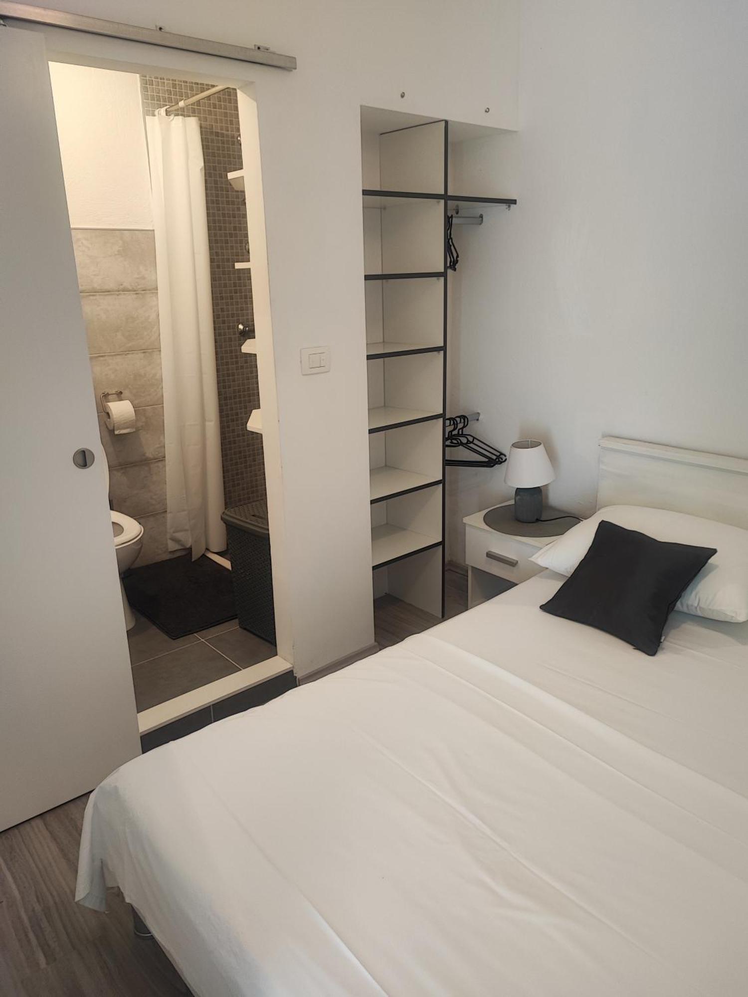 Apartment Mari Ostrvica Esterno foto